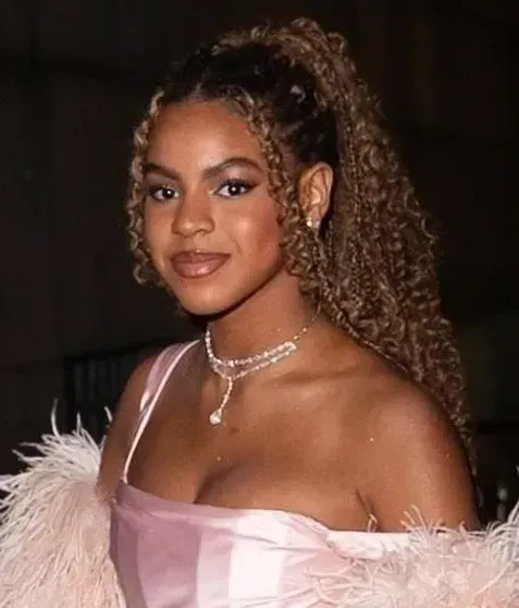 Блу Айви Картер