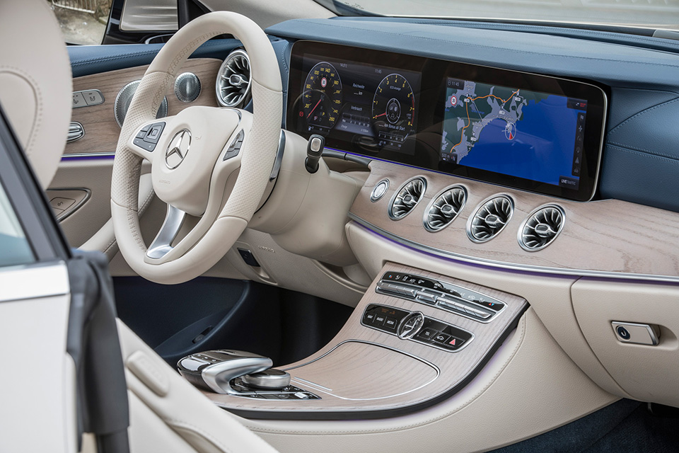 Mercedes e200 Interior