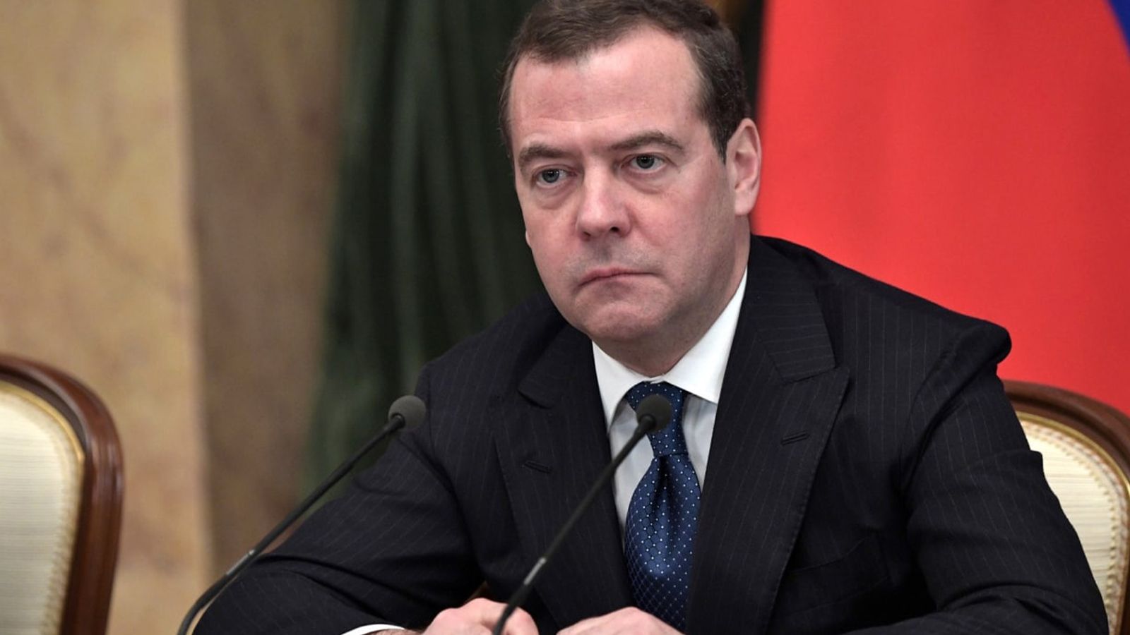 Медведев: своим выступлением в Совбезе ООН Уотерс снес стену лжи Запада