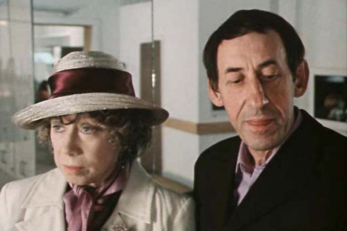 Чтобы помнили... позднее счастье Евгении Ханаевой: чем пожертвовала ради успеха звезда фильма "По семейным обстоятельствам" Чтобы помнили... позднее счастье Евгении Ханаевой: чем пожертвовала ради успеха звезда фильма "По семейным обстоятельствам" Евгения Ханаева,жизнь,истории,кино и тв