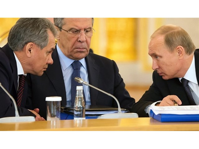 Гасить бензином или сдать России? США решают, как быть с Украиной украина