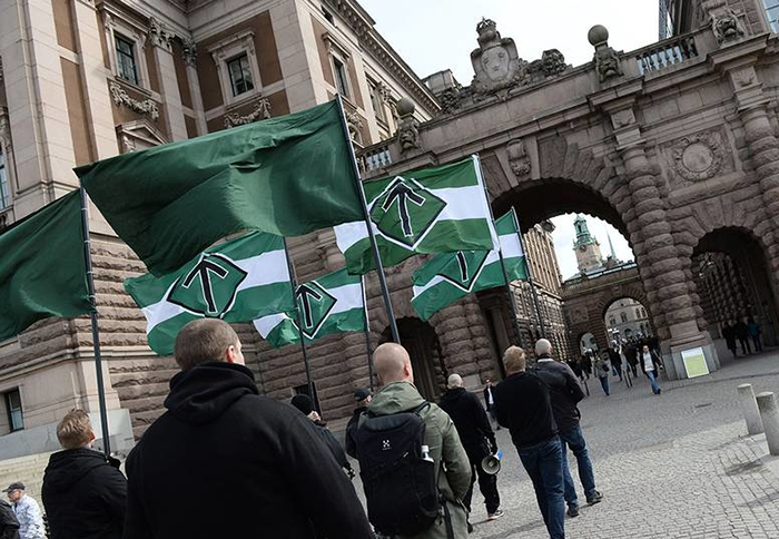 История шведского памятника «Женщина с сумкой» История шведского памятника «Женщина с сумкой»