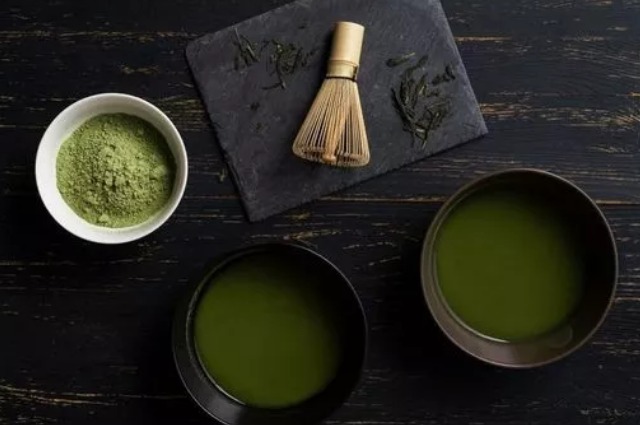 Сиртфуд-диета и пилатес: как Адель похудела на 45 килограммов Звездные диеты и фитнес