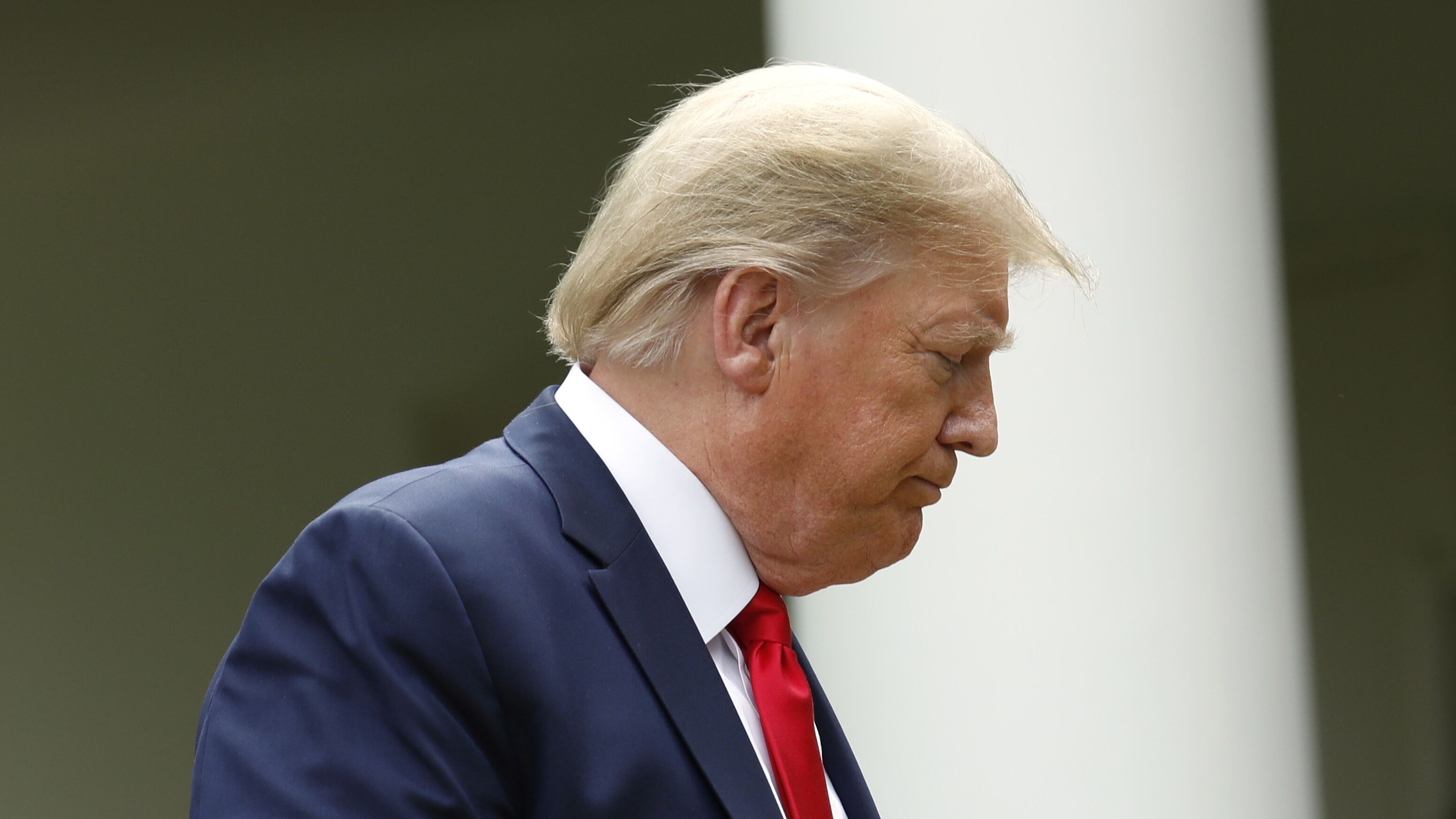 Трамп возмутился слухами о наличии у него неизлечимой болезни