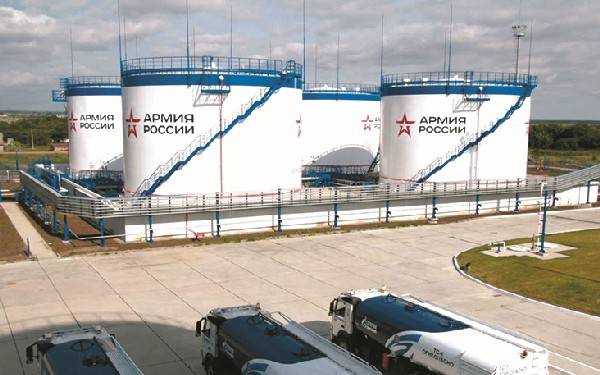 Су-34 против F-16: сможет ли «Сокол» безнаказанно закогтить «Утенка»? Су-34 против F-16: сможет ли «Сокол» безнаказанно закогтить «Утенка»? ввс