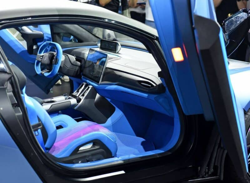 "Первый китайский суперкар на электромобиле" - Aion Hyper SSR - замечен на конвейере