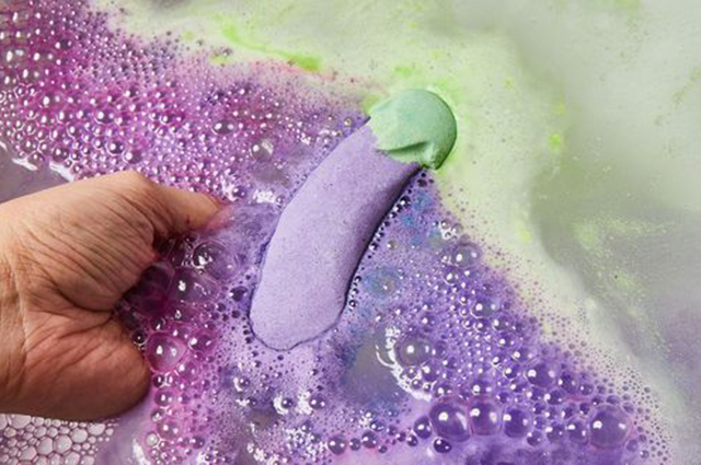 Бьюти-дайджест: от накрашенного Дэвида Бекхэма до коллекции Lush ко Дню святого Валентина Бьюти-дайджест: от накрашенного Дэвида Бекхэма до коллекции Lush ко Дню святого Валентина новости красоты