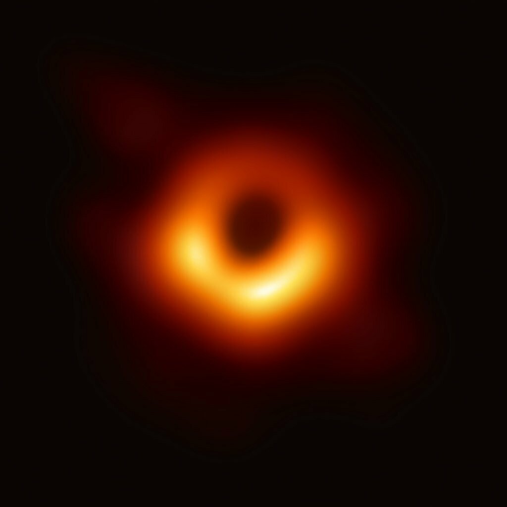 Чёрная дыра в центре галактики Messier 87 ESA/NASA/EHT