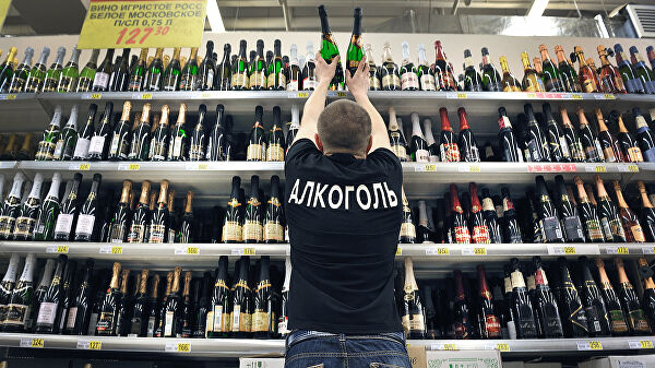 Вино вместо водки: Госдума обсуждает исторический закон