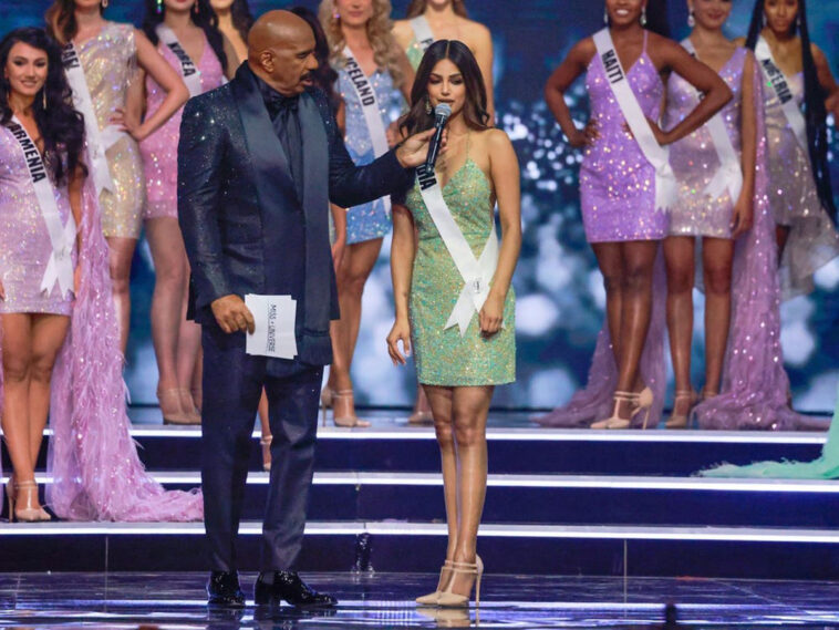 Заставивший мяукать победительницу конкурса “Мисс Вселенная 2021” ведущий вызвал скандал (ВИДЕО)
