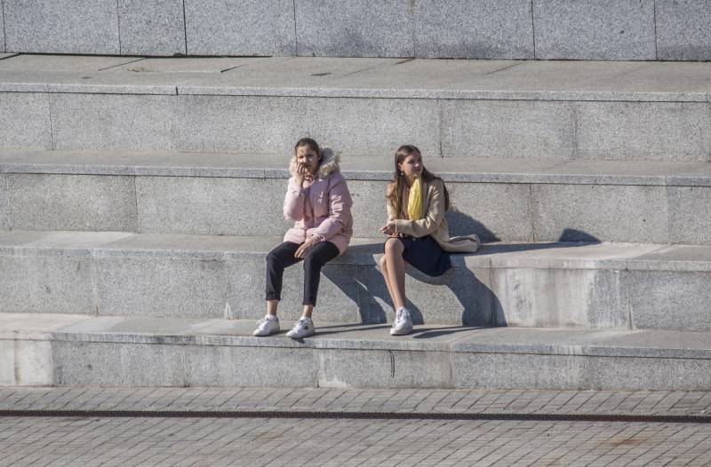 Записки Колорадского Таракана. Армия украинских буратин ушла за туями Записки Колорадского Таракана. Армия украинских буратин ушла за туями украина