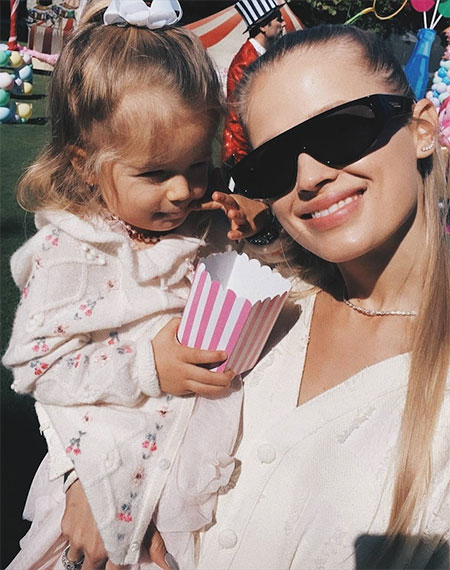 Владислав Доронин и Кристина Романова устроили масштабную вечеринку по случаю 4-летия дочери Звезды,Звездные пары