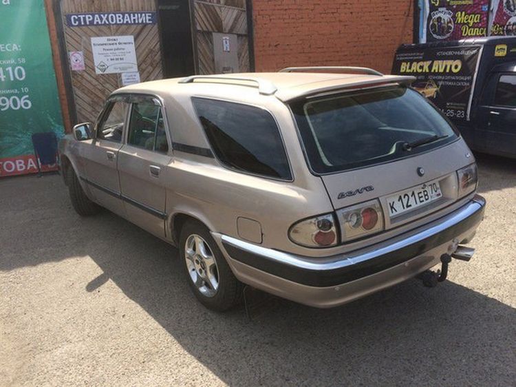 Интересный ГАЗ-31105 универсал из Томской области toyota, волга, газ, газ 3110, самоделка, своими руками, тюнинг, универсал
