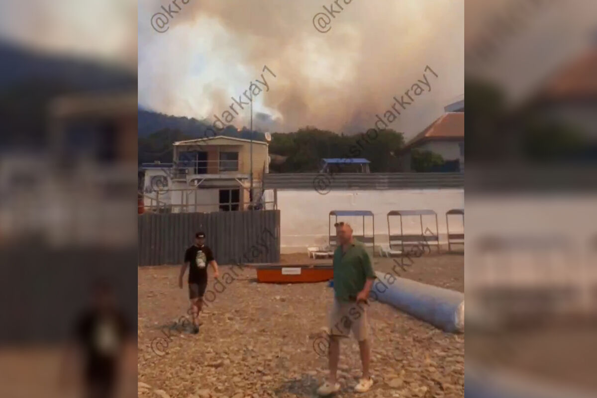 Из-за пожара в районе Дюрсо эвакуировали 500 человек и 30 машин