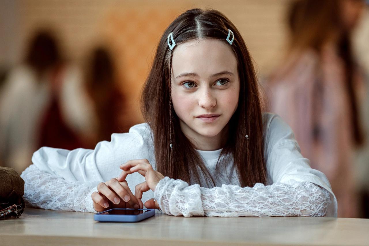 Что известно про 2-й сезон сериала «Олдскул»: дата выхода, сюжет и актеры сериала, школе, Марии, Мария, выйдет, сезоне, сезон, «Олдскул», отношения, Павловны, Павловне, сериал, будет, Марие, Павловна, известно, новый, устраивается, больше, наладить