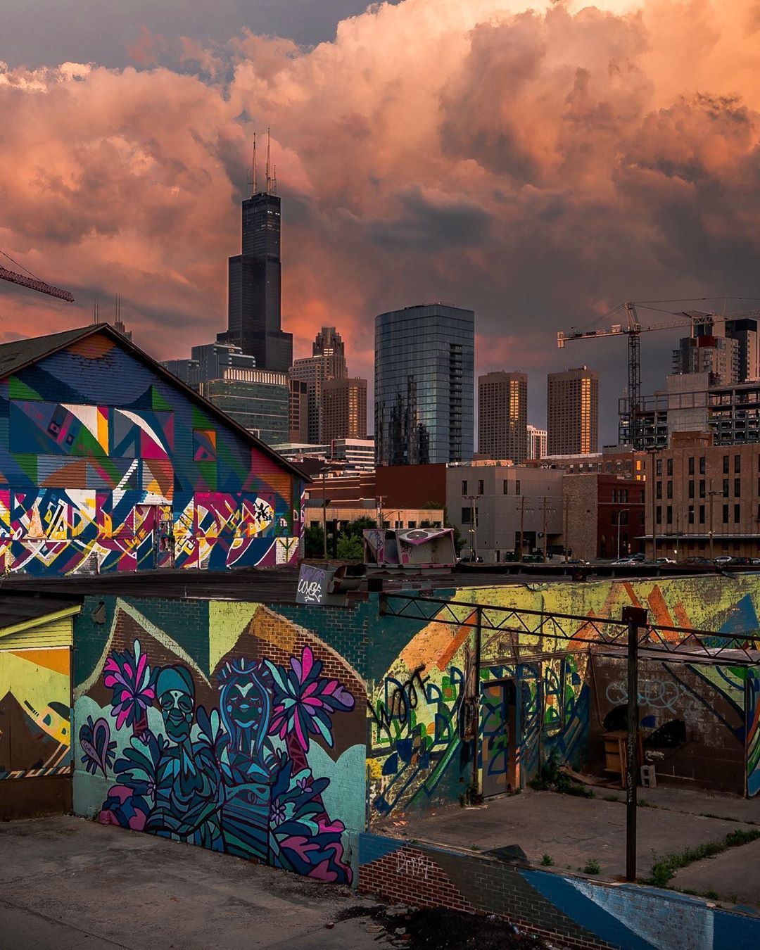 На улицах Чикаго Марталер, архитектурной, почти, Instagram, делится, работами, Своими, фотографии, уличной, Marthaler, городской, основном, специализируется, Чикаго, фотографсамоучка, талантливый, подписчиков