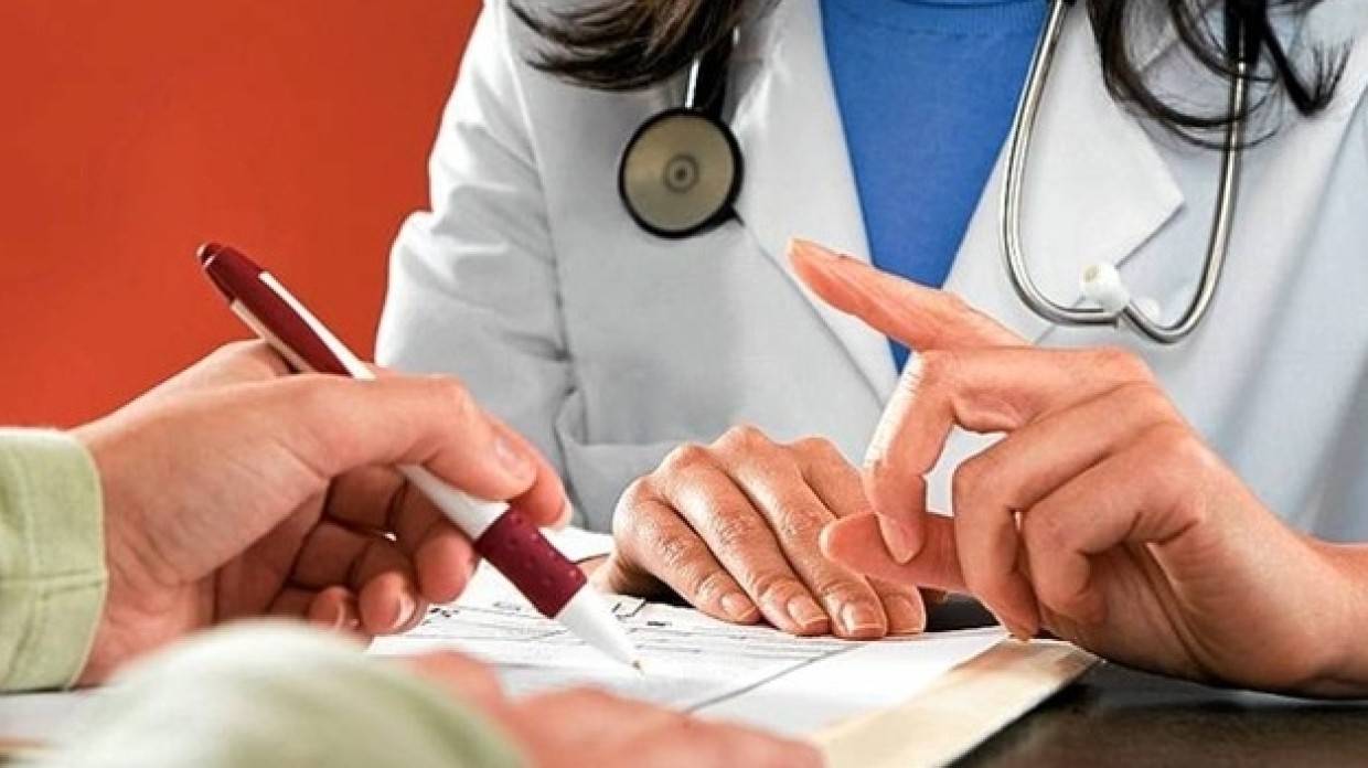 Контактировавшие с больными COVID-19 москвичи могут открыть больничный на неделю