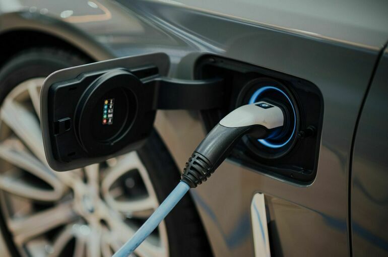 Электричество или бензин: какой автомобиль выбрать