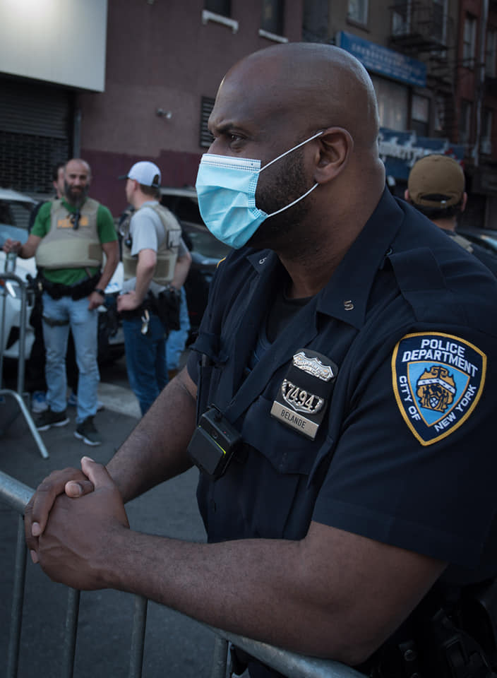 Протест в Нью Йорке: взгляд с другой стороны отлично, фотографии, беспорядков, передают, конечно, несколько, много, Мишины, перепись, которой, части, очень, полицейский, оружием, требуется, которые, разных, обществе, полицейских, Уменьшим