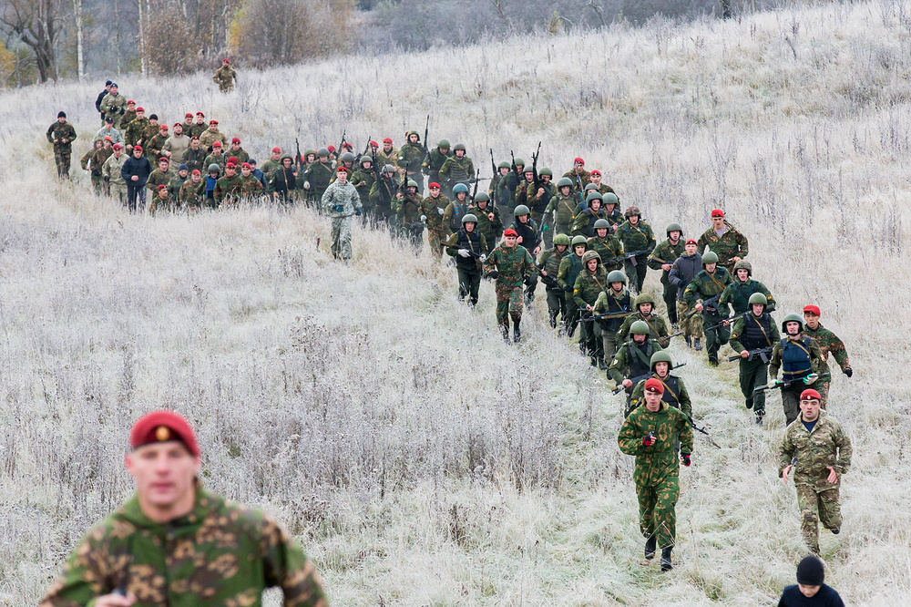 Войска военной гвардии. Войска национальной гвардии России. Спецназ войск национальной гвардии. Спецназ на марше. Спецназ Нацгвардии России.