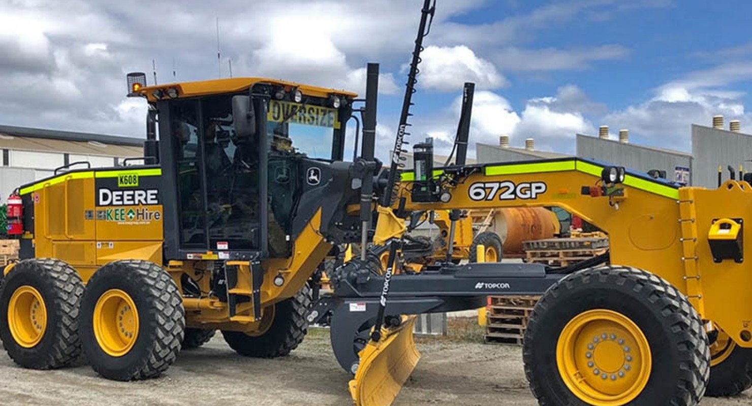 Компания Deere модернизирует грейдер серии GP