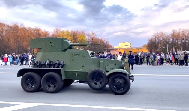 Что за героический автомобиль с уникальной судьбой появился на новгородском Параде Победы в 2022 году