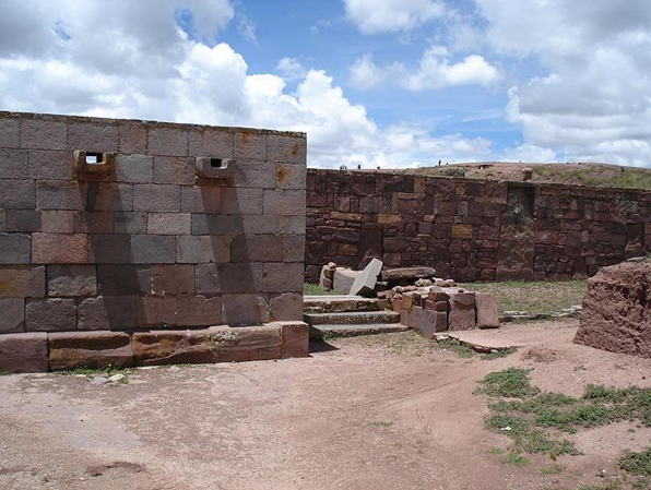 Среди древних камней Альтиплано: город, построенный за одну ночь