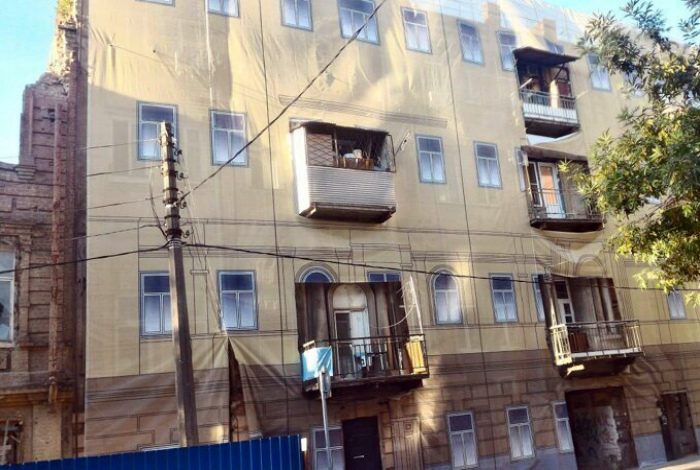 Наши дороги умеют засасывать... И другие забавные примеры застревания в текстурах Наши дороги умеют засасывать... И другие забавные примеры застревания в текстурах Отдых