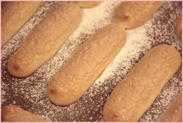 Домашнее Савоярди или Дамские пальчики: простое бисквитное печенье и основа для домашнего Тирамису :)