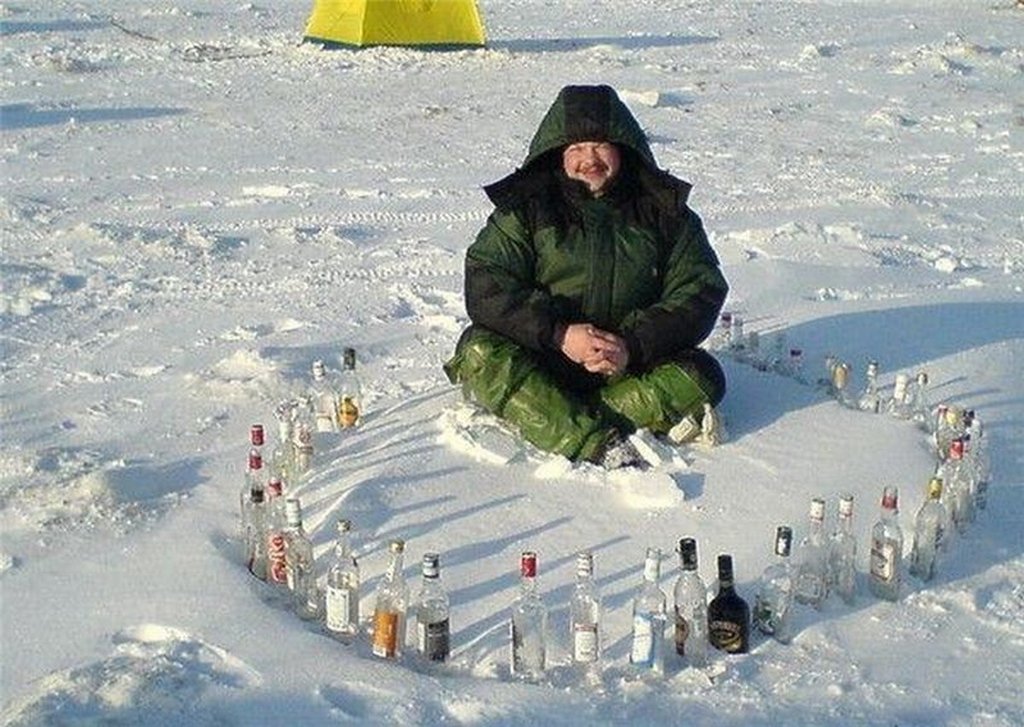 Приколы, прикольные картинки про рыбалку зимнюю