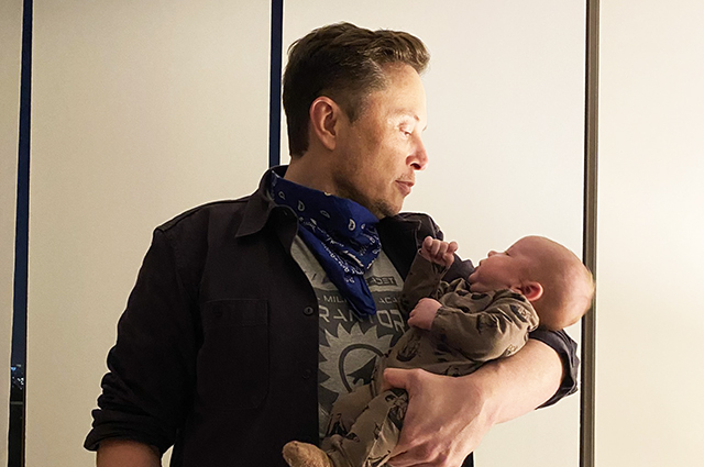 Илон Маск поделился новым фото с двухмесячным сыном