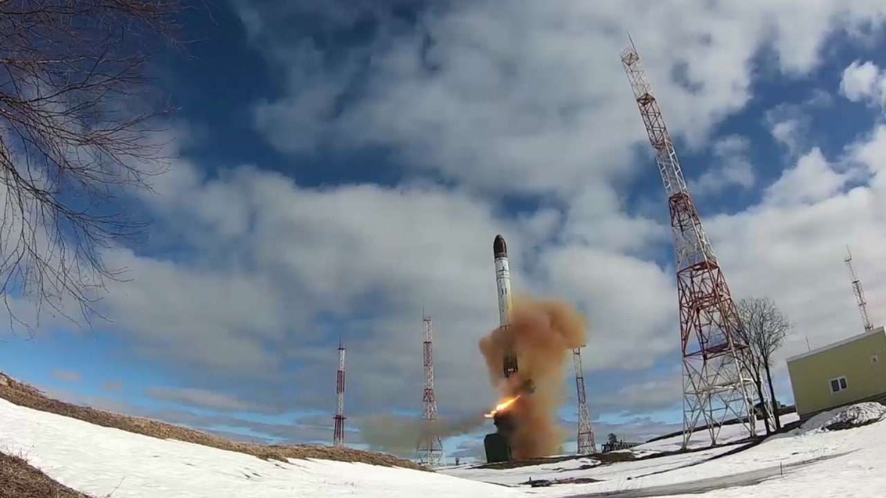 Комплекс сармат. Межконтинентальная ракета. Ракеты Роскосмоса. Ракета Боевая. Крылатая ракета.