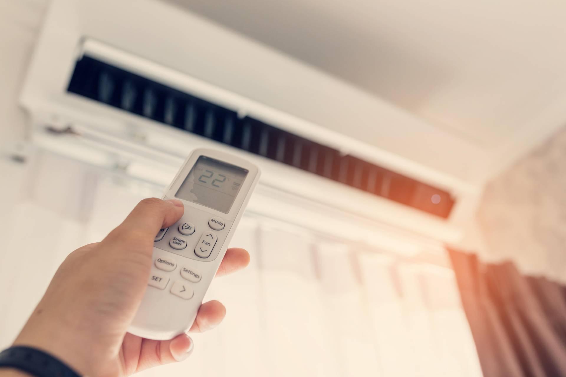 Лайфхак для владельцев кондиционеров: как охладить комнату и сэкономить на электричестве