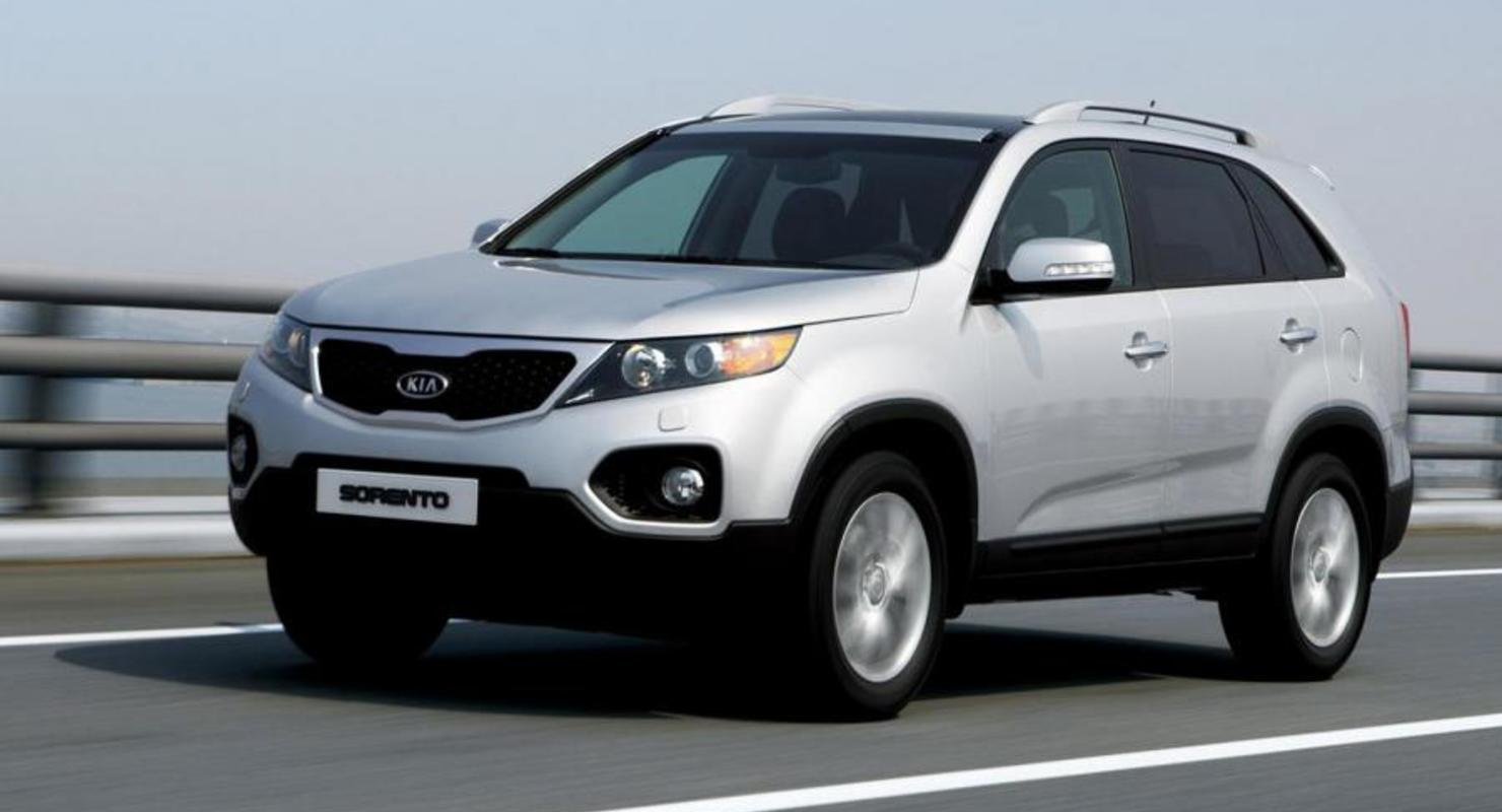 Kia Sorento против Hyundai Santa Fe и Skoda Kodiaq Автомобили