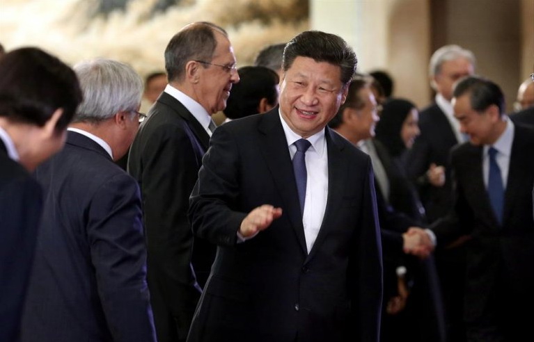 Китай призвал США к партнерским отношениям в экономике