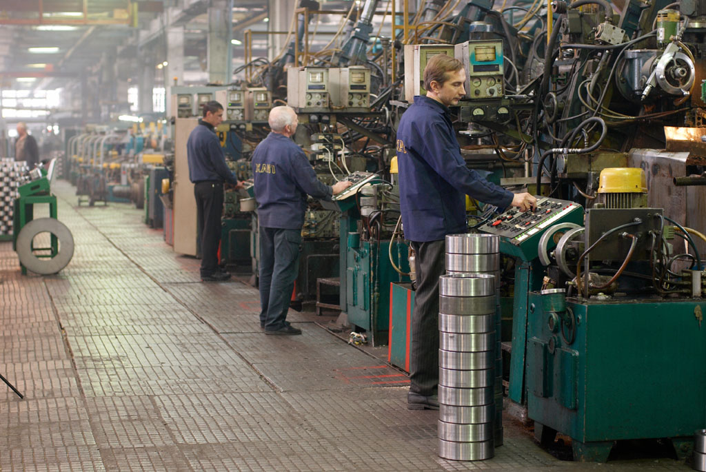 Украинцы в Харькове заблокировали подшипниковый завод