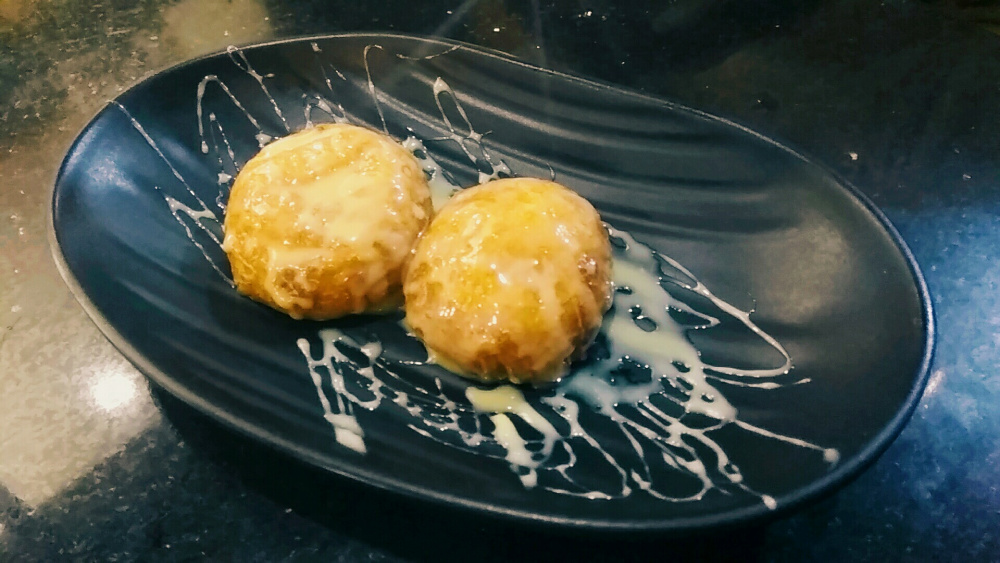 Deep fried oreos at Cafe Bistro at Coffee Break, Bandra West