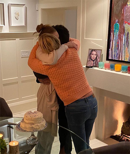 Как Джиджи Хадид и Зейн Малик узнали пол будущего ребенка: Иоланда Хадид поделилась архивными снимками Звезды,Новости о звездах