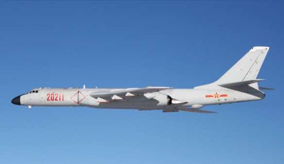 Китайские ВВС имитировали ракетный удар по авианосцу США (ВИДЕО) | Русская весна