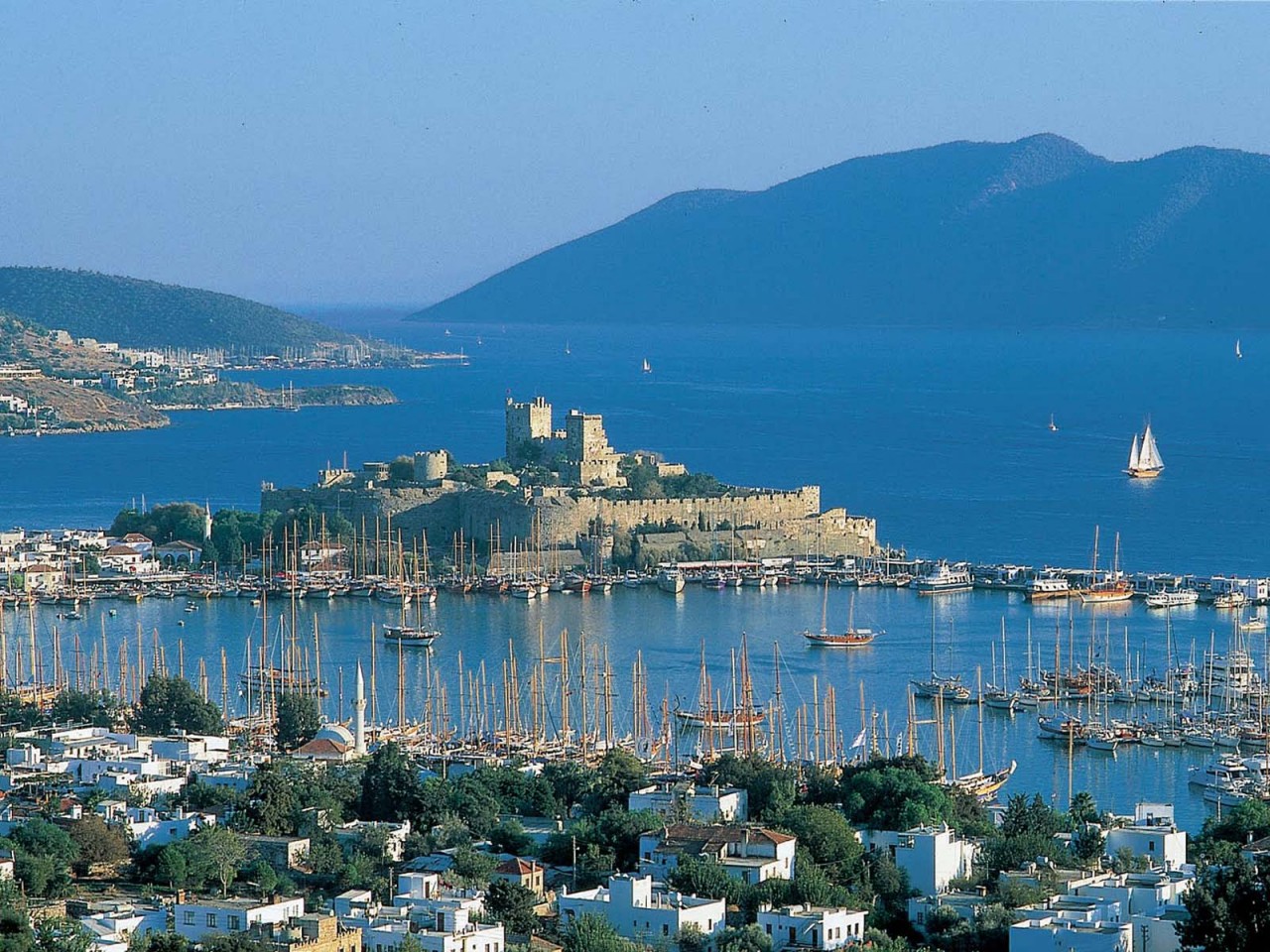 Тур в Средиземноморье. Курорт Аланья Тур в Средиземноморье. Курорт Аланья путешествия