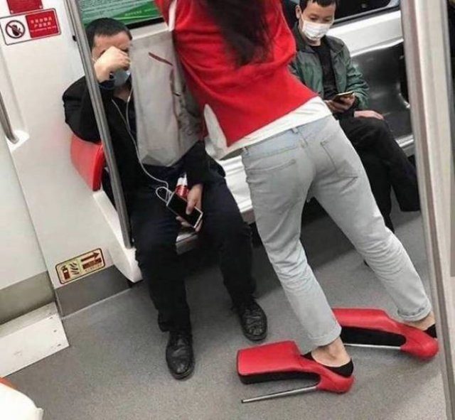 Чудаковатые пассажиры метро Чудаковатые пассажиры метро позитив,смешные картинки,юмор