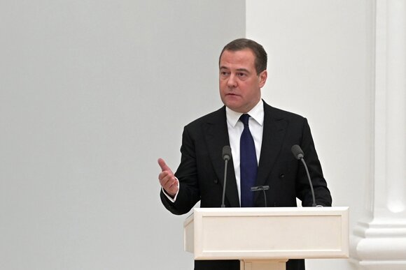 Дмитрий Медведев: «Всадники Апокалипсиса уже в пути»