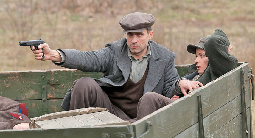 Алексея Макарова вызвали на допрос к следователю после несчастного случая на съемочной площадке Алексея Макарова вызвали на допрос к следователю после несчастного случая на съемочной площадке