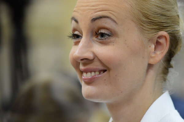 Алексей, не читайте перед обедом немецких газет. Даже если других нет. 