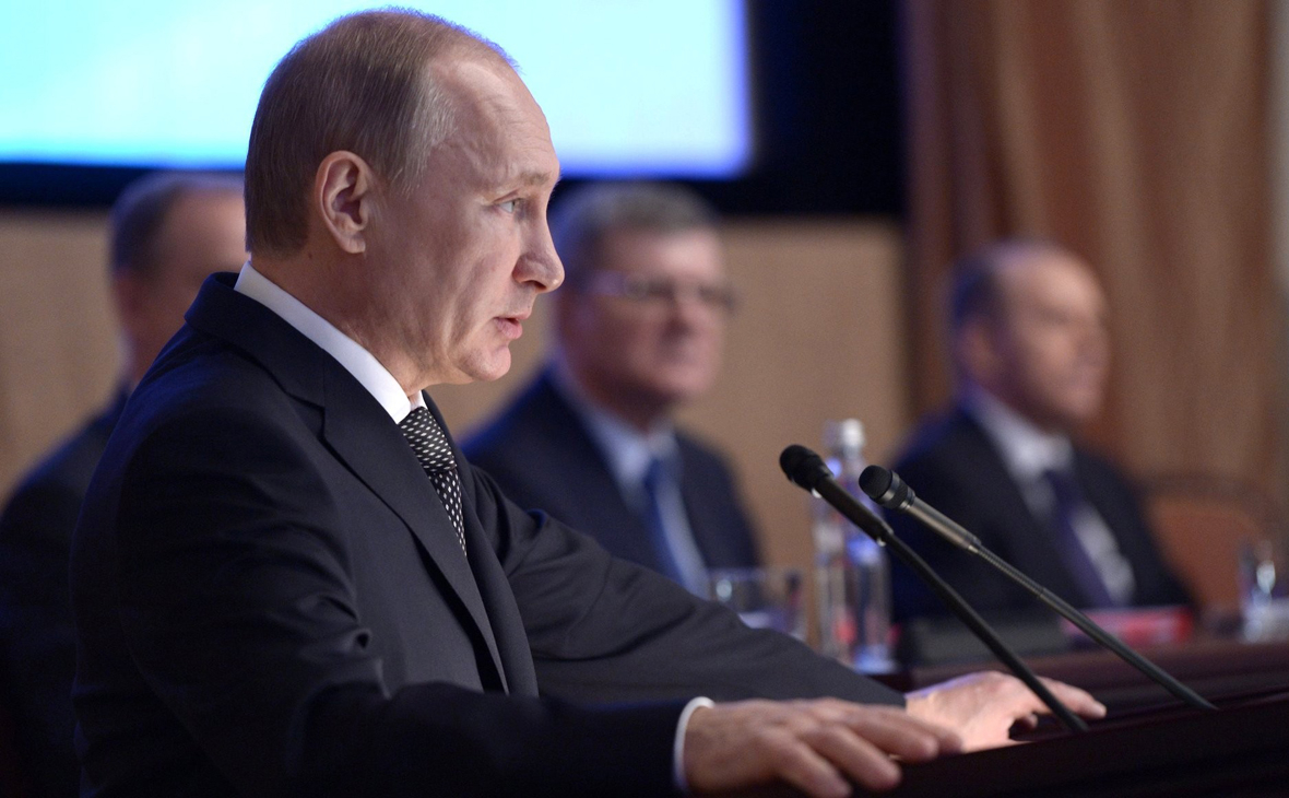 Путин проведет заседание коллегии ФСБ в очном формате