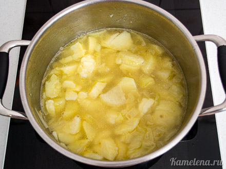 Суп-пюре из запеченного картофеля — 3 шаг