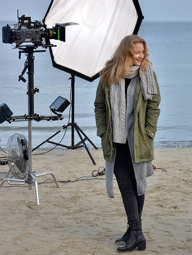 Как одеваться стильно, когда холодно? 10 подсказок от великолепной Светланы Ходченковой Как одеваться стильно, когда холодно? 10 подсказок от великолепной Светланы Ходченковой гардероб,знаменитости,мода и красота,модные образы,одежда и аксессуары,стиль