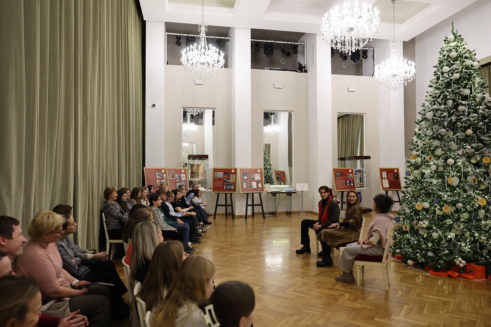 «Театральная азбука»: новый проект, который помогает детям познакомиться с театральным искусством театра, детей, театре, театр, после, Evgeny, сейчас, артистов, Малого, спектакля, Малый, больше, занятия, можно, группы, которые, проект, детьми, студии, конечно