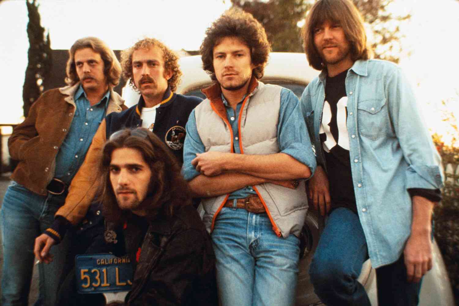 Nazareth don t judas me. Группа Eagles. Рок группа Иглс. Eagles 1972. Отель Калифорния группы Иглз.