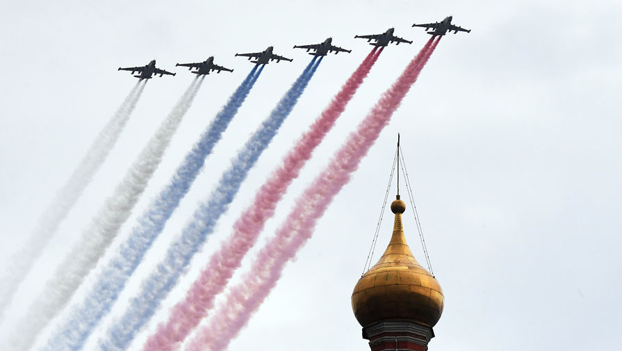 На Красной площади прошла репетиция авиационной части 79-летия Парада Победы